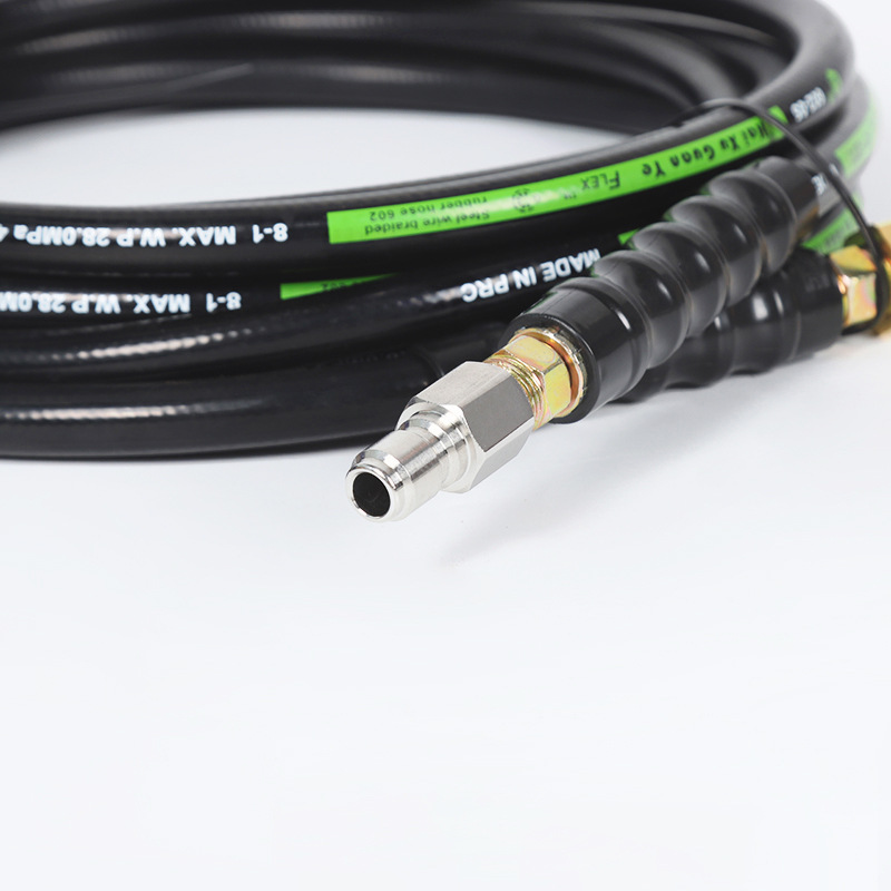 Odčekavanje vodenih cijevi visokog pritiska u kućanskim kanalizaciji